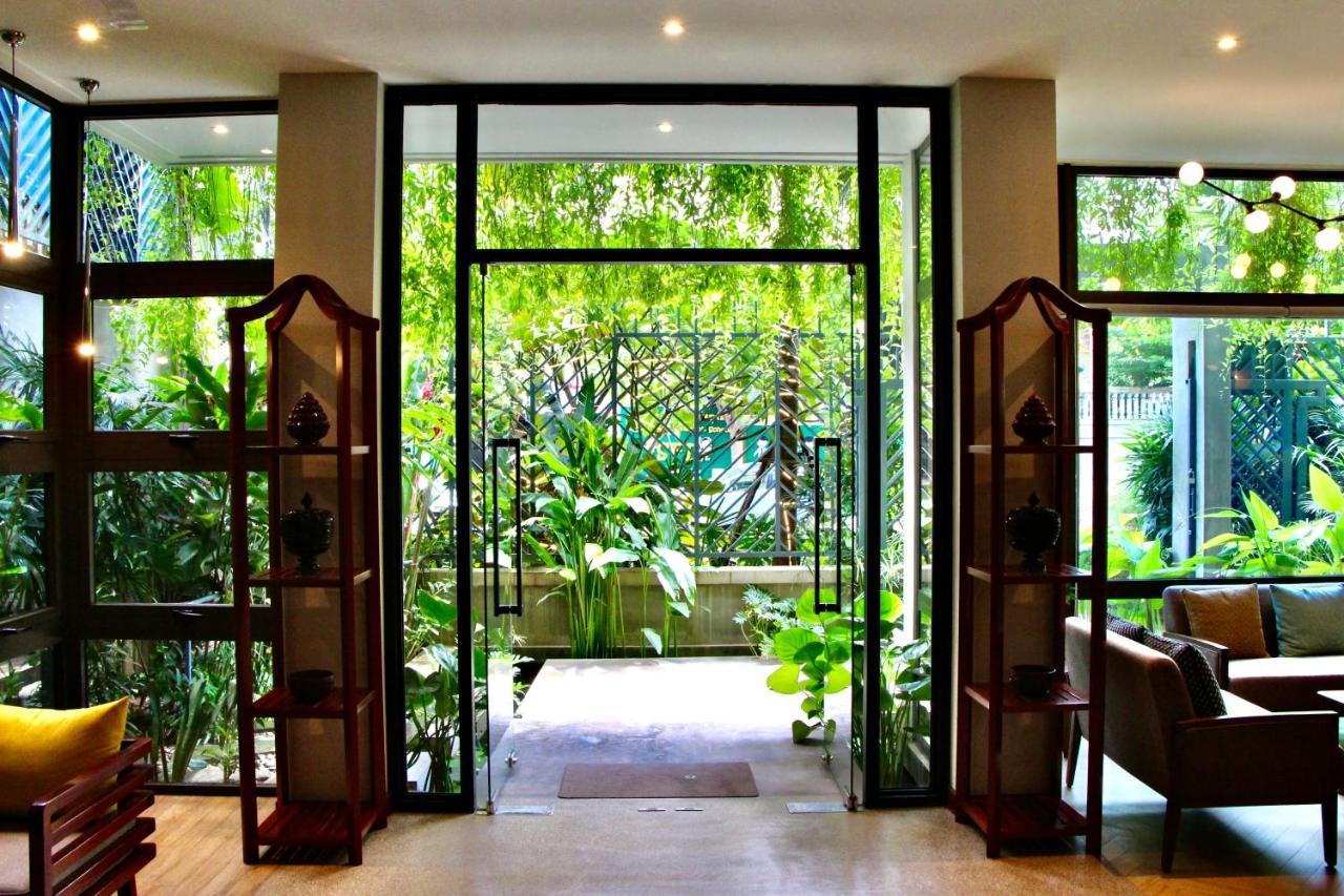 Indra Hotel Phnom Penh Exteriör bild