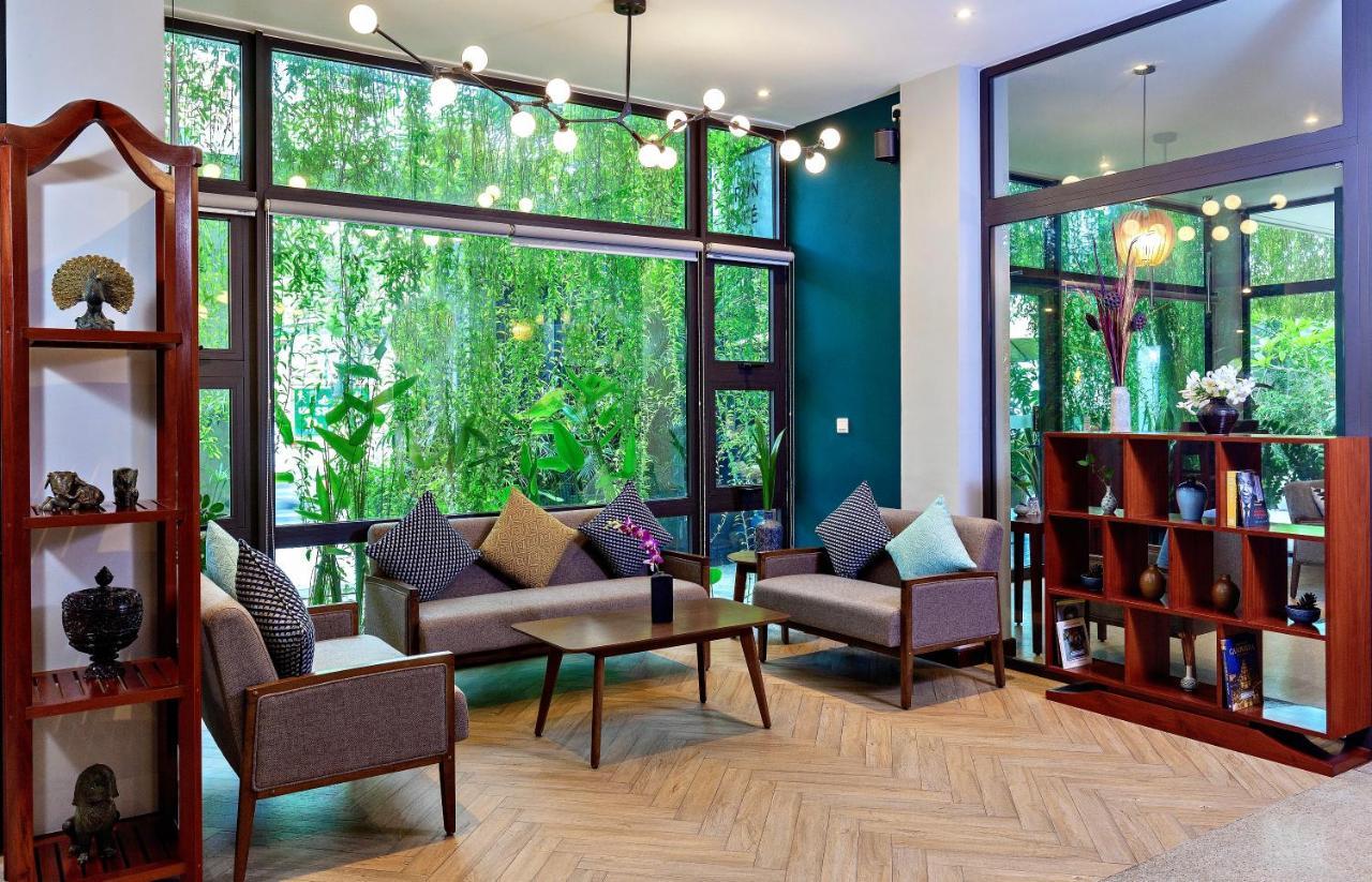 Indra Hotel Phnom Penh Exteriör bild