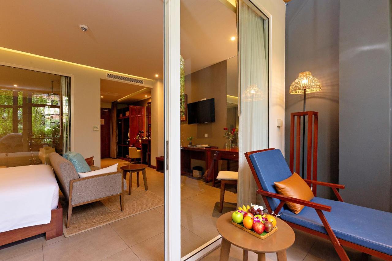 Indra Hotel Phnom Penh Exteriör bild